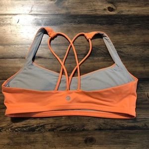 Lululemon Free to Be bra